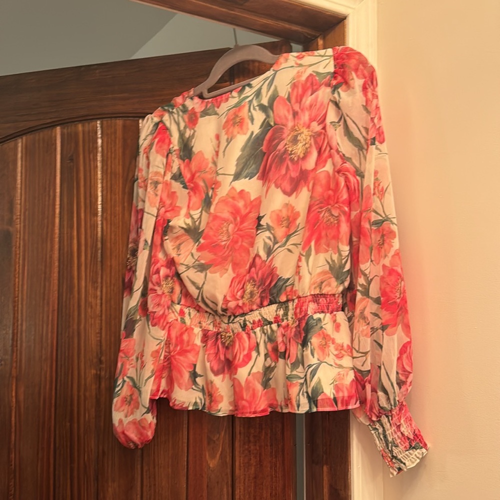 Blouse - Picture 3 of 3